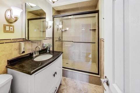 40 E Cedar St #7D, Chicago, IL 60611 photo 8