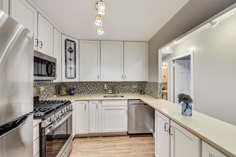 40 E Cedar St #7D, Chicago, IL 60611 photo 5