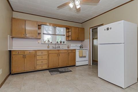 305 E Washington St, Carlock, IL 61725 photo 17