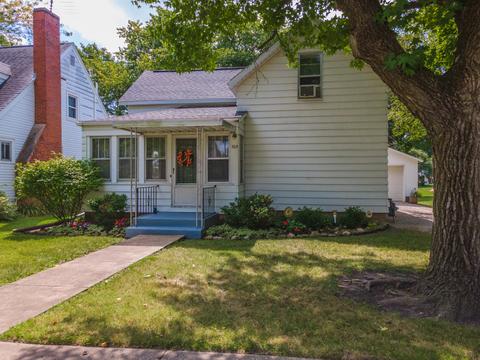 305 E Washington St, Carlock, IL 61725 photo 1