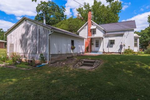 305 E Washington St, Carlock, IL 61725 photo 32
