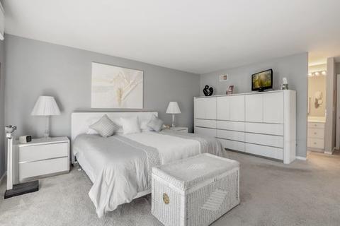 3900 Dundee Rd #105C, Northbrook, IL 60062 photo 5