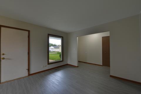 1645 Brook Ct, Aurora, IL 60504 photo 3