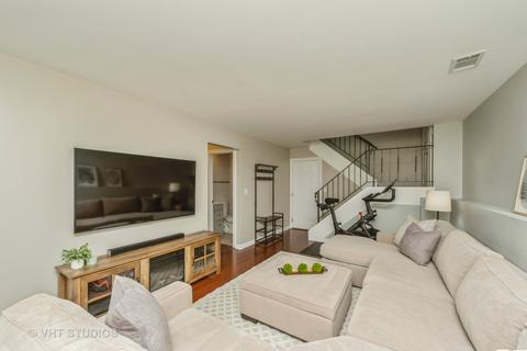 80 Pine Cir, Cary, IL 60013 photo 13
