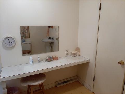 210 E Kirke Gate, Lee, IL 60530 photo 12