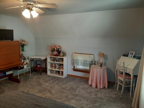 210 E Kirke Gate, Lee, IL 60530 photo 14