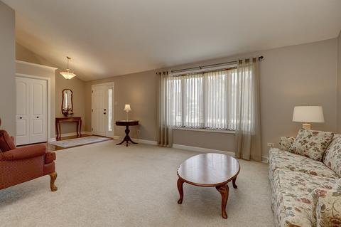 15313 S Heritage Dr, Plainfield, IL 60544 photo 4