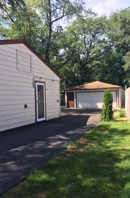 16510 Turner St, Markham, IL 60428 photo 3