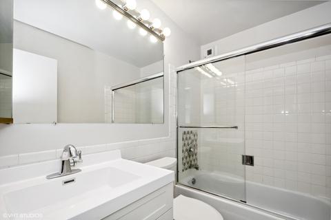 71 E Division St #1702, Chicago, IL 60610 photo 9