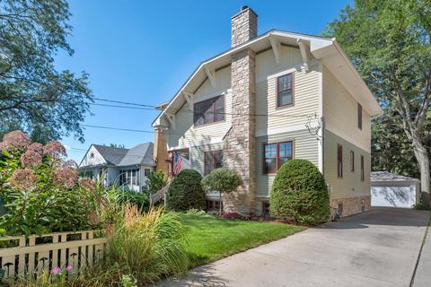 408 Lyon Ave, Wheaton, IL 60187 photo 2