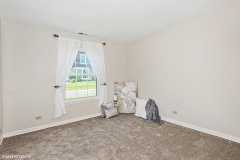 Undisclosed, Wheaton, IL 60189 photo 8