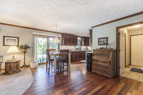 507 Beacon Ct, Bloomington, IL 61704 photo 9
