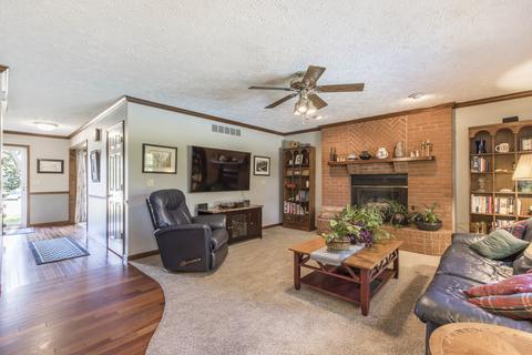 507 Beacon Ct, Bloomington, IL 61704 photo 14