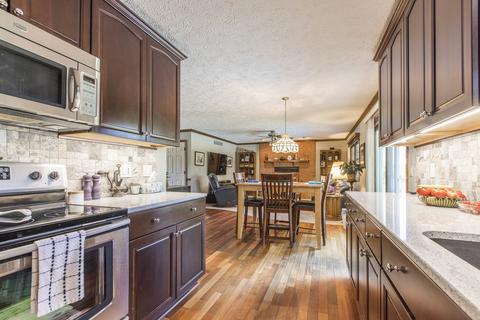 507 Beacon Ct, Bloomington, IL 61704 photo 13