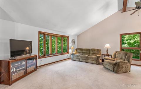 1010 Pioneer Rd, Algonquin, IL 60102 photo 5