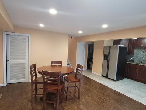 230 Bode Rd, Hoffman Estates, IL 60169 photo 6