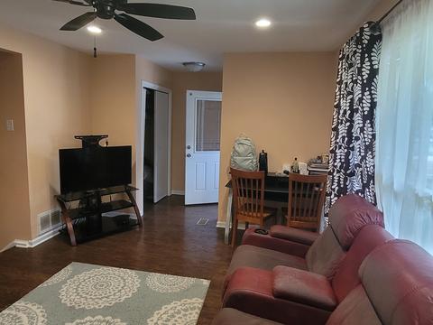 230 Bode Rd, Hoffman Estates, IL 60169 photo 3