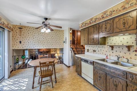 17801 Maple St, Lansing, IL 60438 photo 11