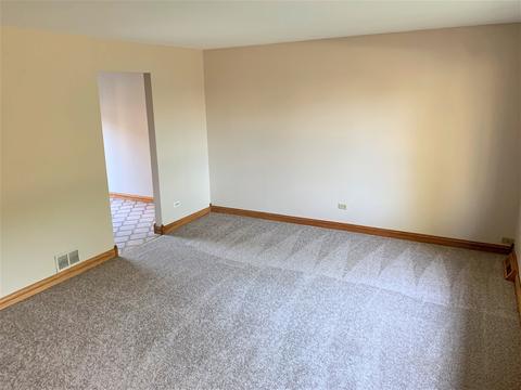 7309 W 75th St, Bridgeview, IL 60455 photo 3