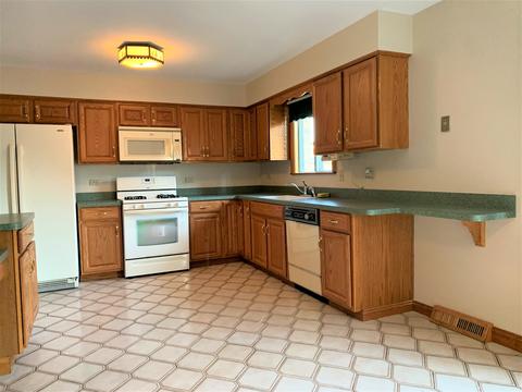 7309 W 75th St, Bridgeview, IL 60455 photo 6
