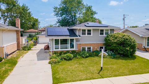 4437 Adele Ln, Oak Forest, IL 60452 photo 2