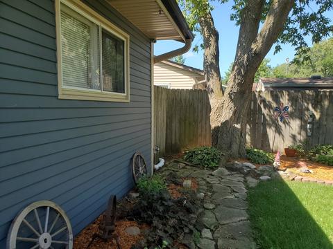 1208 Sunset Dr, Holiday Hills, IL 60051 photo 7