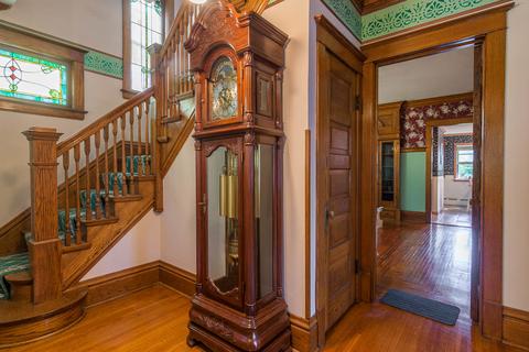 619 Center St, Elgin, IL 60120 photo 5