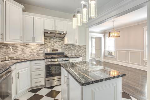 4841 W Cornelia Ave, Chicago, IL 60641 photo 10