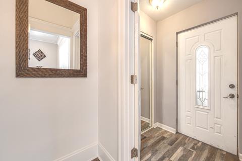 4841 W Cornelia Ave, Chicago, IL 60641 photo 3