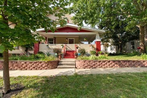 708 E Market St, Bloomington, IL 61701 photo 1