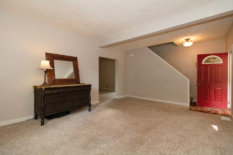 708 E Market St, Bloomington, IL 61701 photo 26