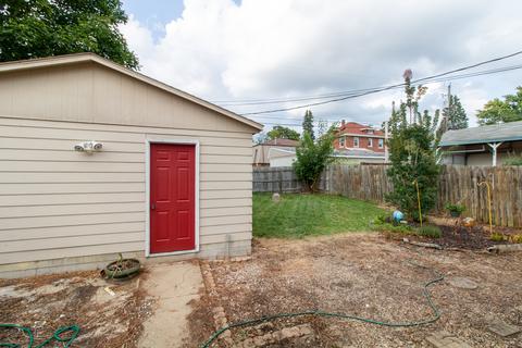 708 E Market St, Bloomington, IL 61701 photo 20