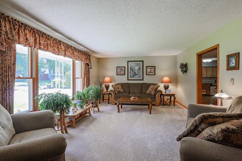 228 Locust St, Marengo, IL 60152 photo 3
