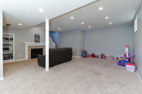2195 Heather Ridge Dr, Normal, IL 61761 photo 26
