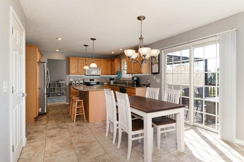 2195 Heather Ridge Dr, Normal, IL 61761 photo 13