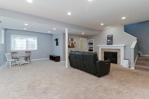 2195 Heather Ridge Dr, Normal, IL 61761 photo 24