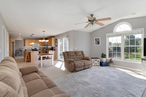 2195 Heather Ridge Dr, Normal, IL 61761 photo 12