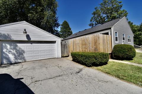 507 S Linden St, Normal, IL 61761 photo 3