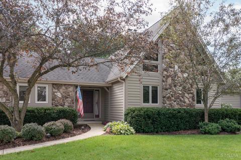 861 Kingston Ln, Bartlett, IL 60103 photo 3