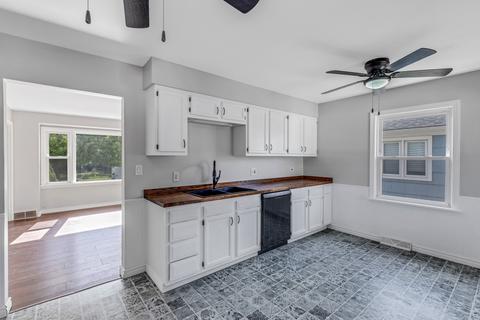 17816 Walter St, Lansing, IL 60438 photo 7