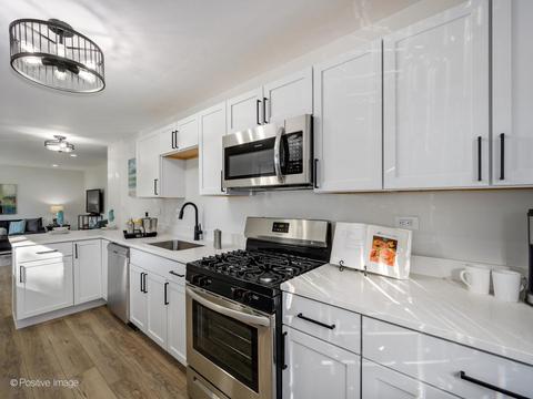 331 E Dennis Rd, Wheeling, IL 60090 photo 6