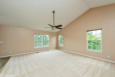 300 Emerald Ln, Algonquin, IL 60102 photo 7