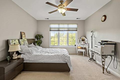 660 Mchenry Rd #306, Wheeling, IL 60090 photo 10