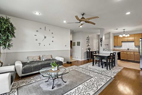 660 Mchenry Rd #306, Wheeling, IL 60090 photo 4