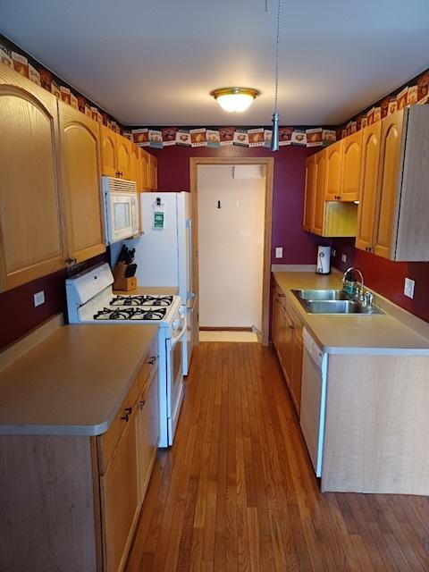 438 Sunnybrook Ln, Wheaton, IL 60187 photo 6