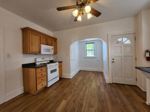 802 E Front St, Bloomington, IL 61701 photo 12