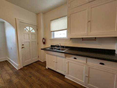 802 E Front St, Bloomington, IL 61701 photo 13