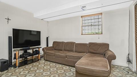 2601 N Mango Ave, Chicago, IL 60639 photo 10