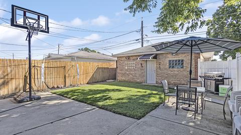 2601 N Mango Ave, Chicago, IL 60639 photo 15