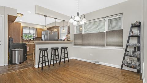 2601 N Mango Ave, Chicago, IL 60639 photo 3